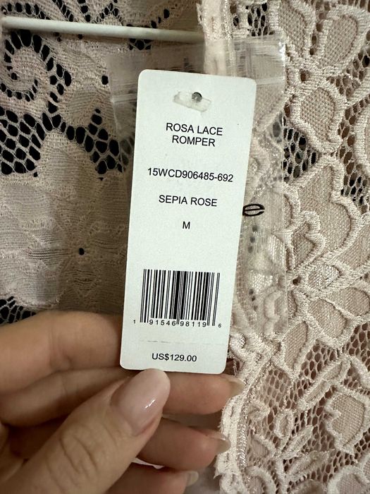 Продавам гащеризон на американската марка bebe