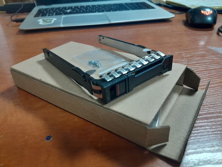 Продам каретки для жесткого диска