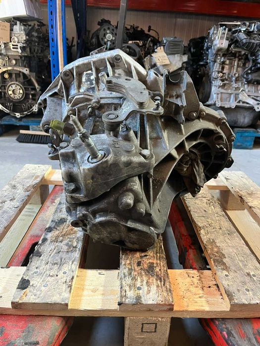 Скоростна Кутия RENAULT MEGANE 1.5 DCI 05г.-Ръчна 6ск.