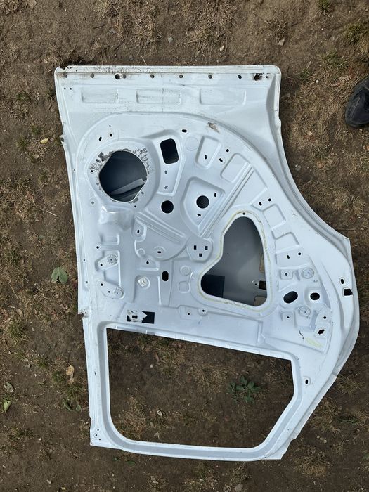 Ușă stânga spate renault captur.