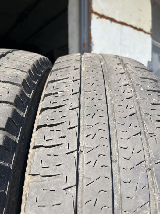 2 бр. гуми за бус 225/75/16CP Michelin DOT 1516 6 mm