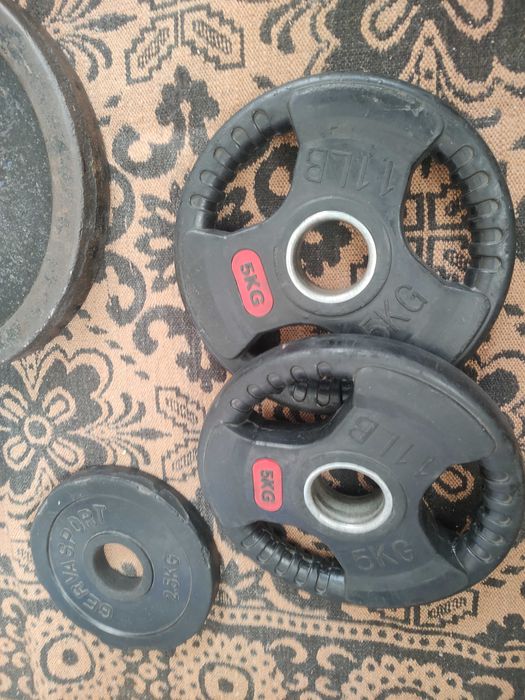 Дискове и гумени настилка за фитнес