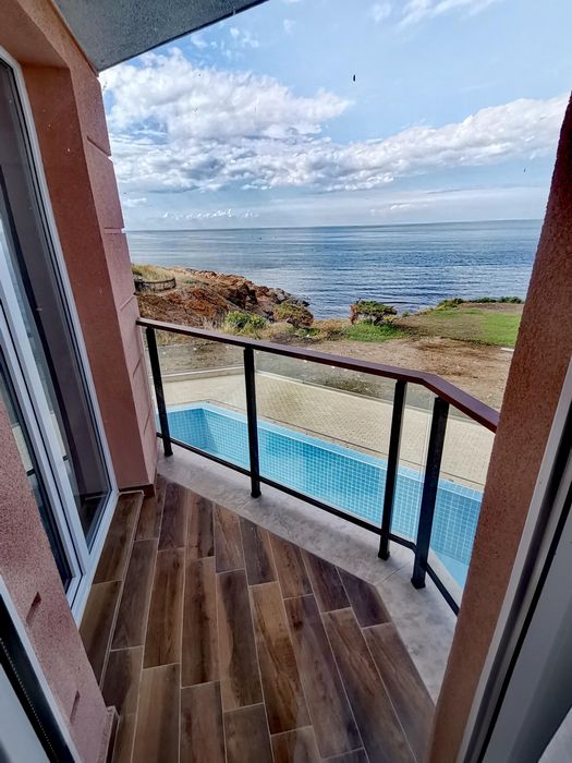 Продава се Ателие в Бургас, Център - 30 кв.м за 1964 €/кв.м - Снимка #2