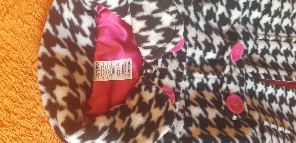 Vand pardesiu fetite