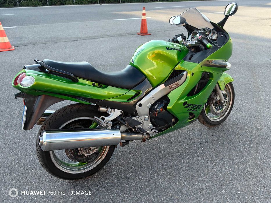 Kawasaki zzr 1200