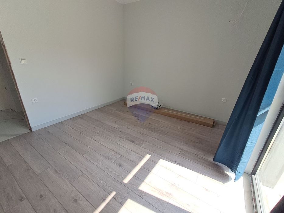 Продава се Двустаен апартамент в Варна, Възраждане 3 - 64 кв.м за 1036 €/кв.м - Снимка #7