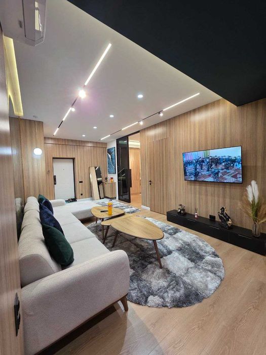 Срочно 2ком кв В Центре 5 мниут Метро Ойбек / улАфросиоб  / 110 Школа