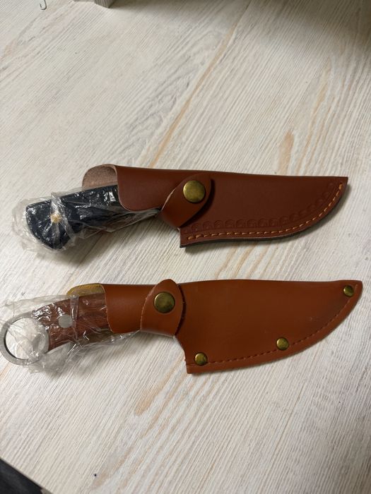 Кожанные ножны в комплекте
