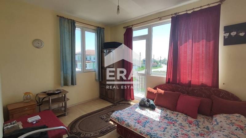 Продава се Къща в с. Китка, Област Варна - 338 кв.м за 533 €/кв.м - Снимка #11