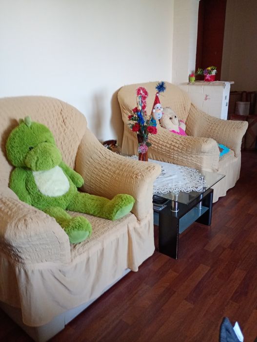 Închiriez apartament