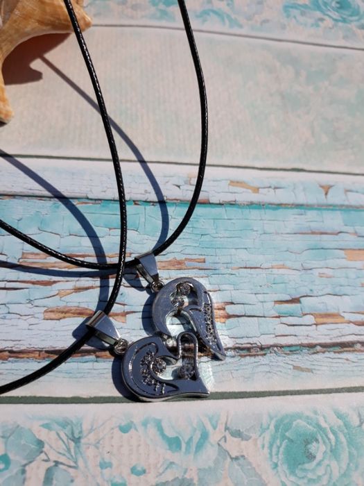 Двоен медальон с цирконий