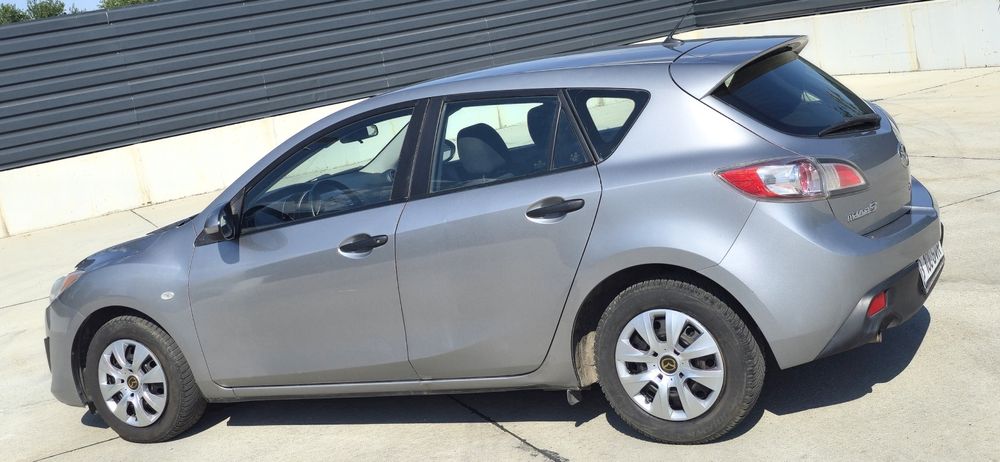 Mazda 3 , benzina 1.6 ,