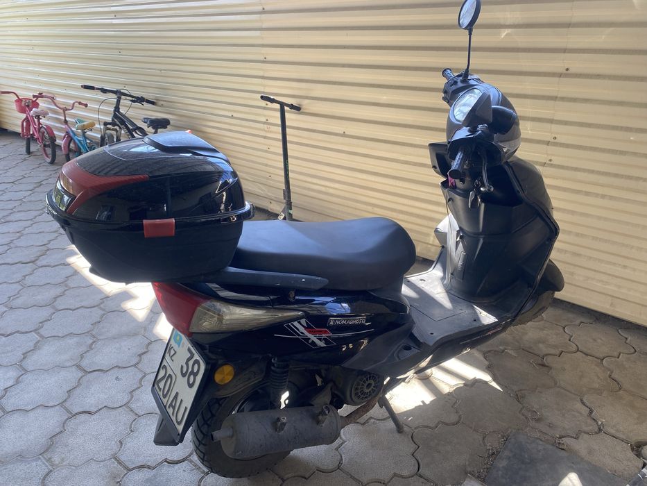 Продам скутер Nomad M12. 125 куб