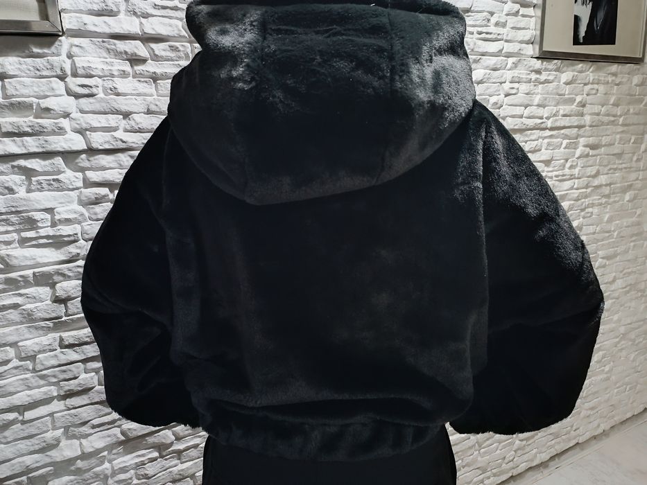 Пухкаво кроп палто Calvin Klein,