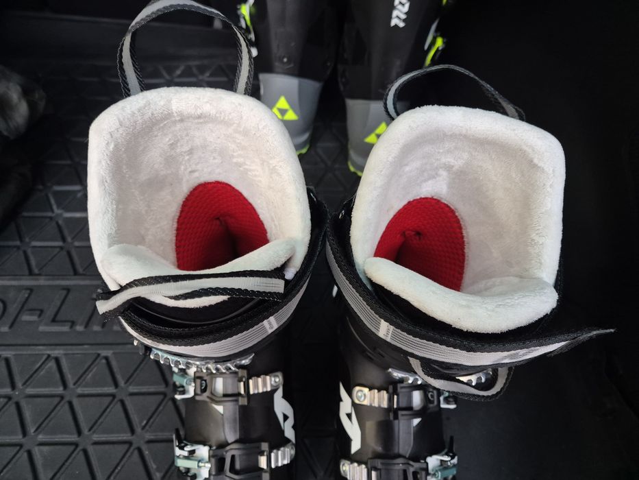 Vând clăpari de schi Nordica Pro Machine W 85, marimea 24