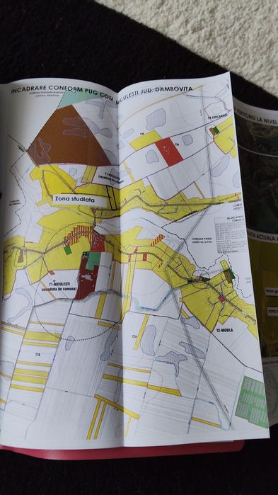 Vând teren pretabil constructii