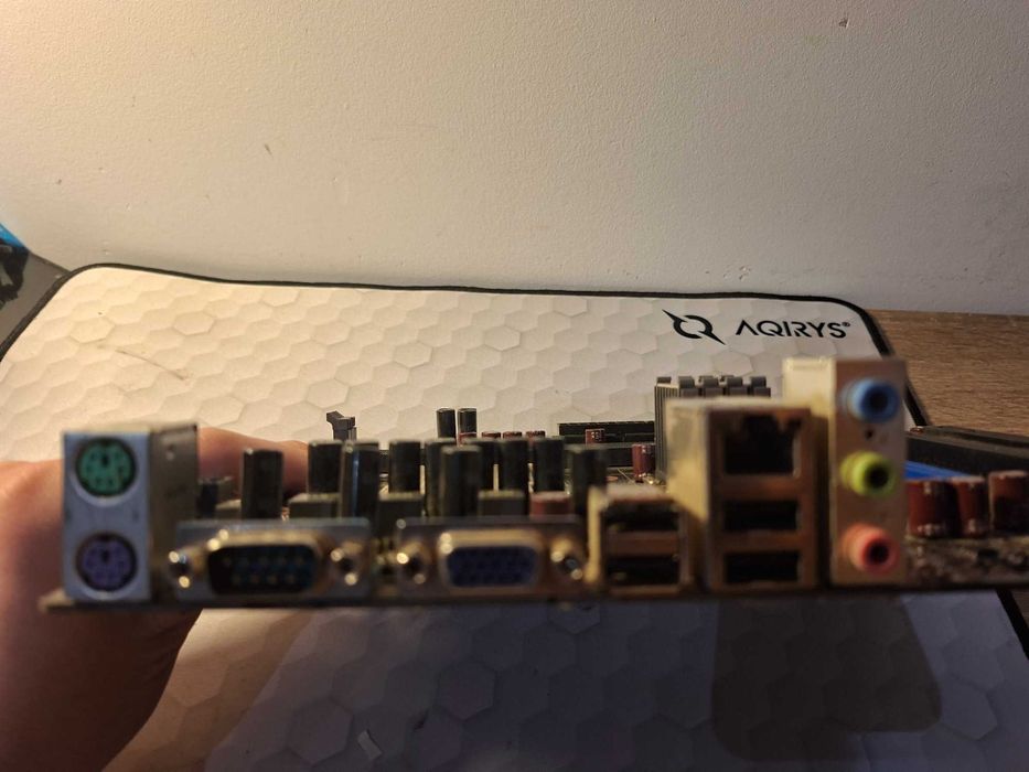 Placa de bază MSI K9N6PGM2-V2