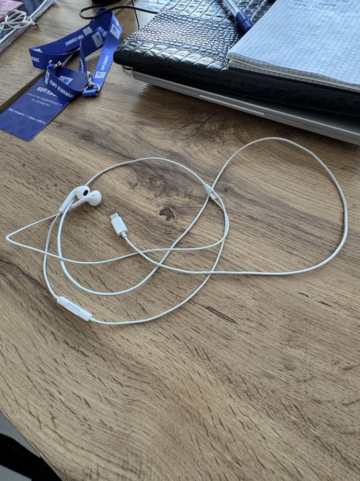 Earpods, проводные наушники type c