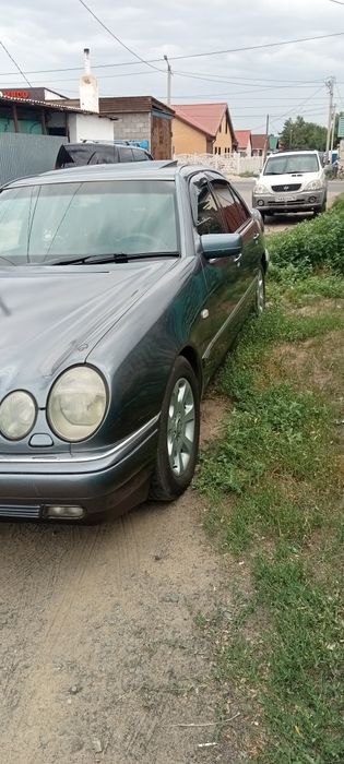 Продам Мерседес W210