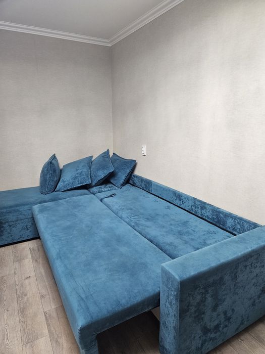 Продаю диван 3 м