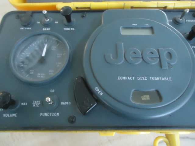 JEEP водоустойчиво радио, CD, касетофон.