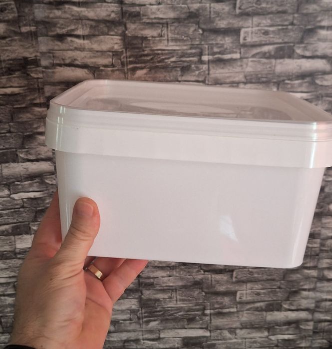 Galeti din plastic capacitate 5 L
