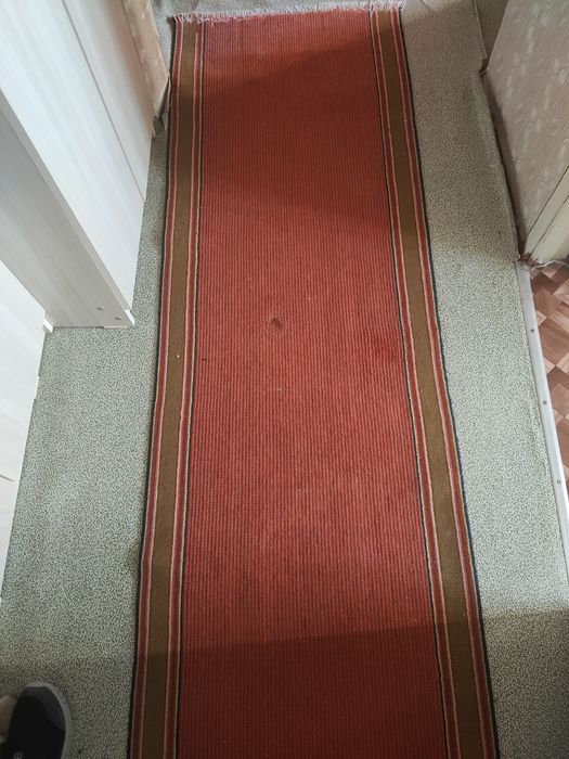 Продам ковровые дорожки