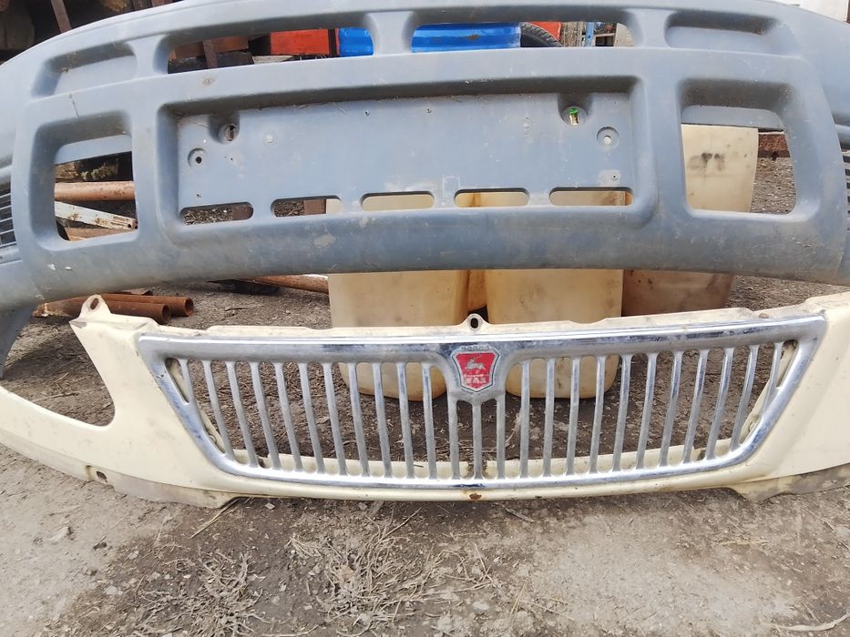 Продам бампер и решетка
