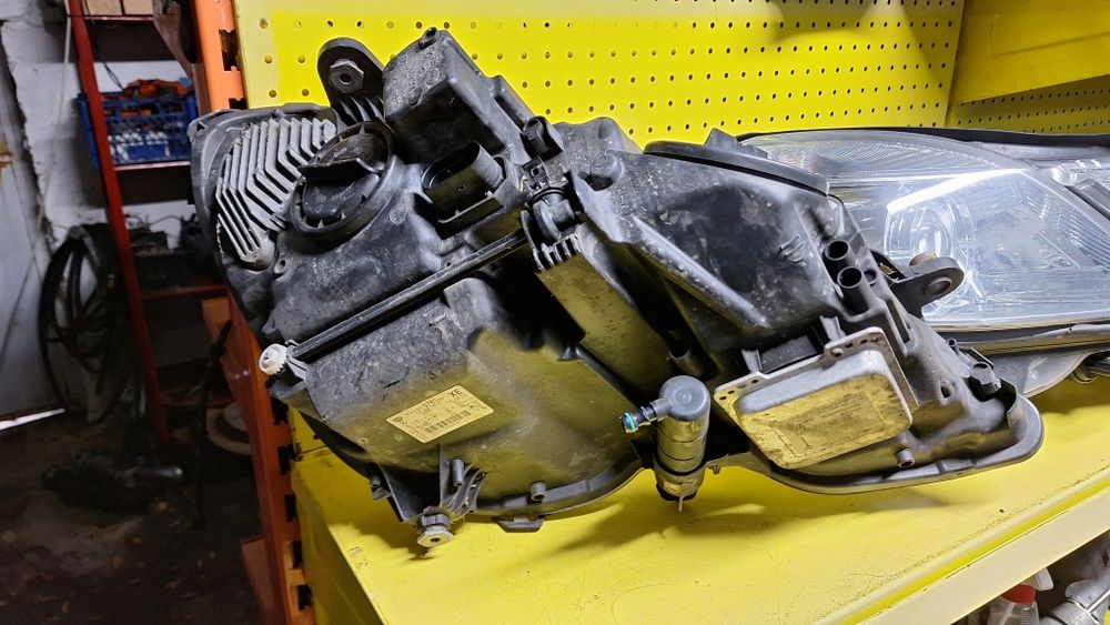 Ксенон фарове за Мерцедес Е класа w212