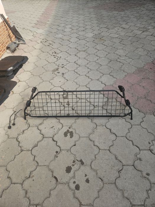 Продам “Перегородка багажника Subaru Outback/Legacy”.