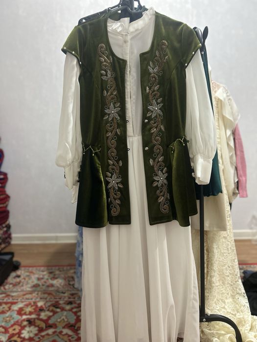 Женская.  Платья