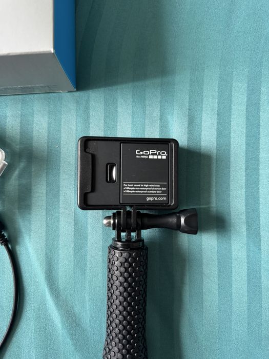 Camera GoPro Hero3+ brat, telecomanda si accesorii