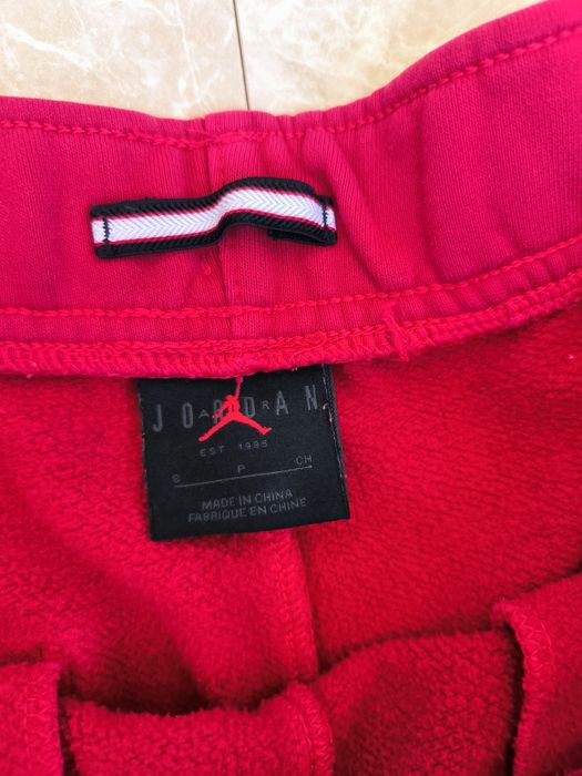 Jordan размер S Къси панталони