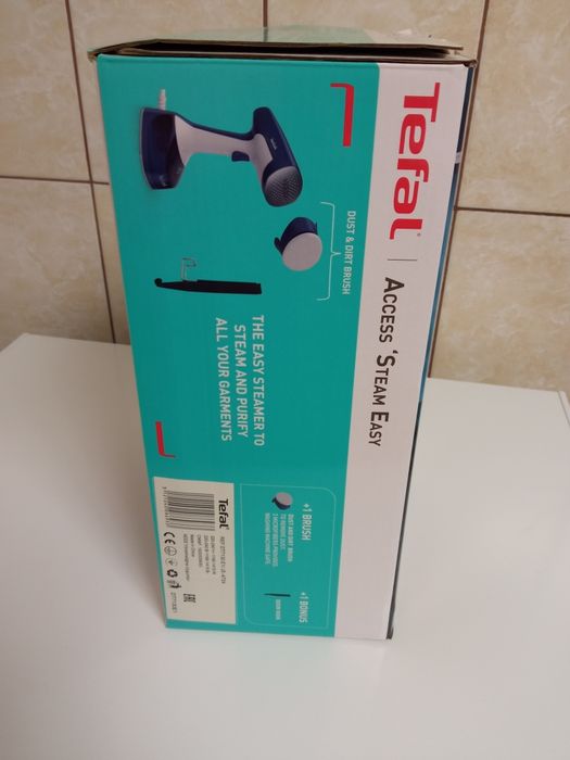 Aparat de calcat cu aburi vertical Tefal