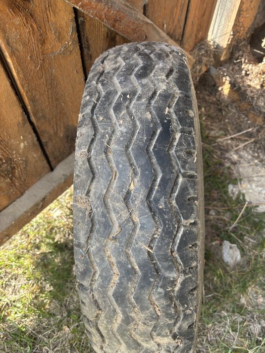 Vand 2 anvelope r 12