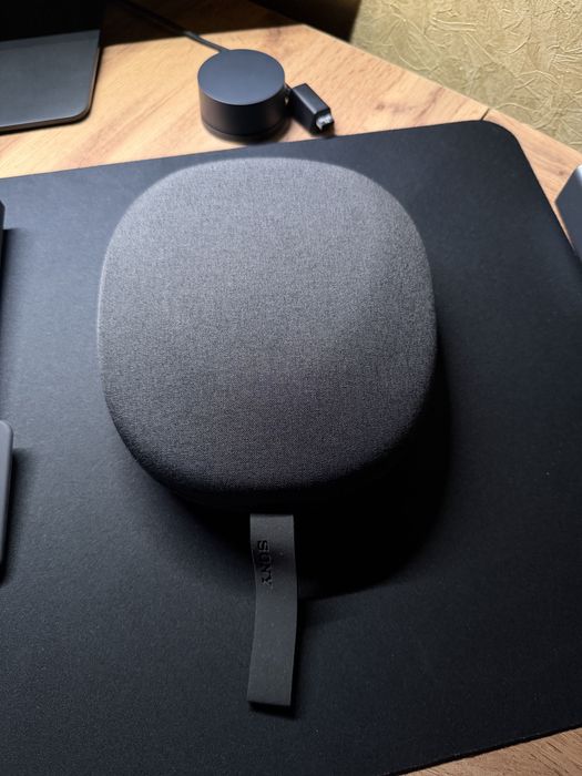 Продам Sony WH-1000XM6