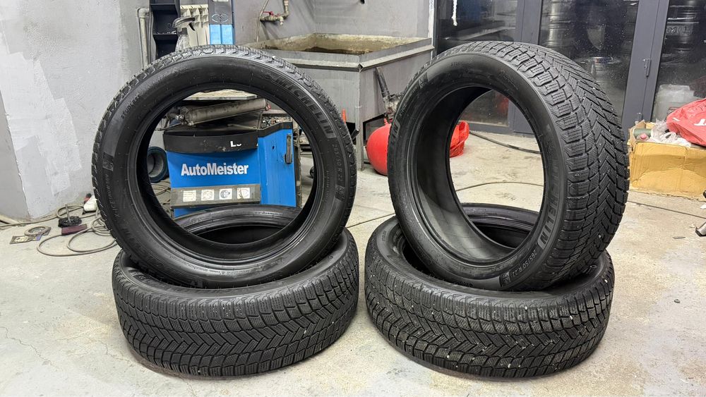 Зимние шины 265/50/22