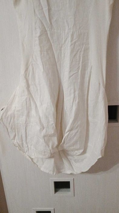 Три рокли от лен в черно и бяло, бежова , бяла  и други рокли