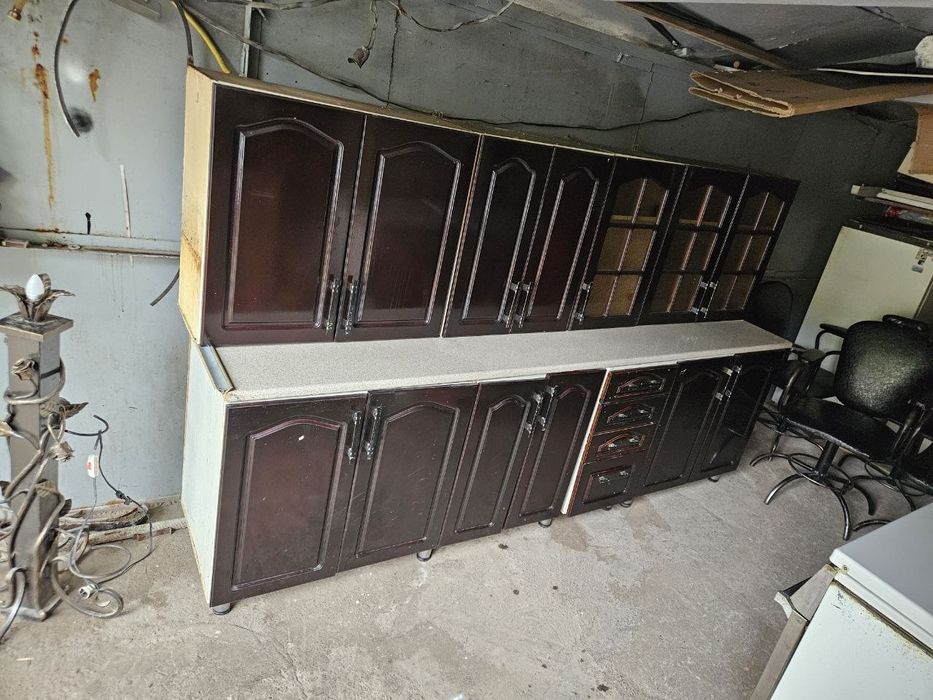 Продаётся кухни гарнитур
