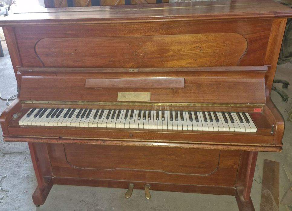 Пиано Petrof  - Музикална къща Престо