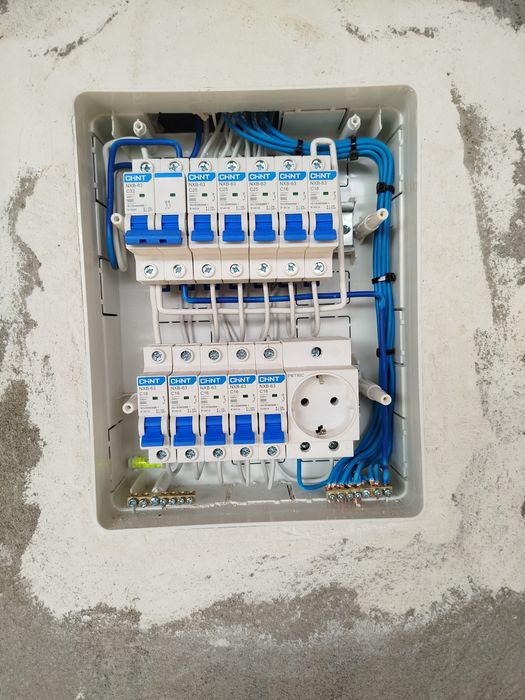 Электрик -услуга
•Hovli,dom va zavodlarga xizmat korsatish.
•Texni