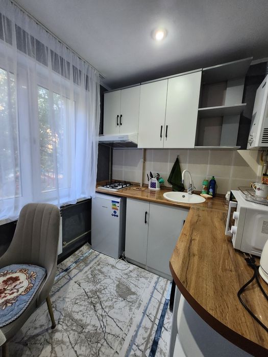 Квартира посуточно 1комн 12мкр