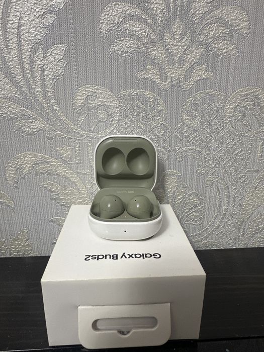 Samsung Galaxy buds 2