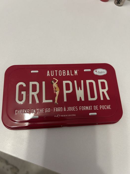 Козметика Mac nyx revolution thr balm vivian sabo