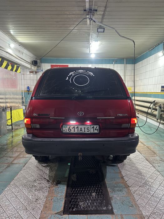 Продам Toyota Previa