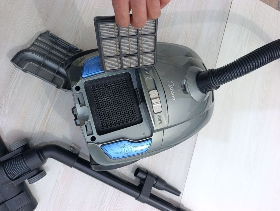 Sotiladi: Kuchli va ixcham changyutgich Midea MKZC400