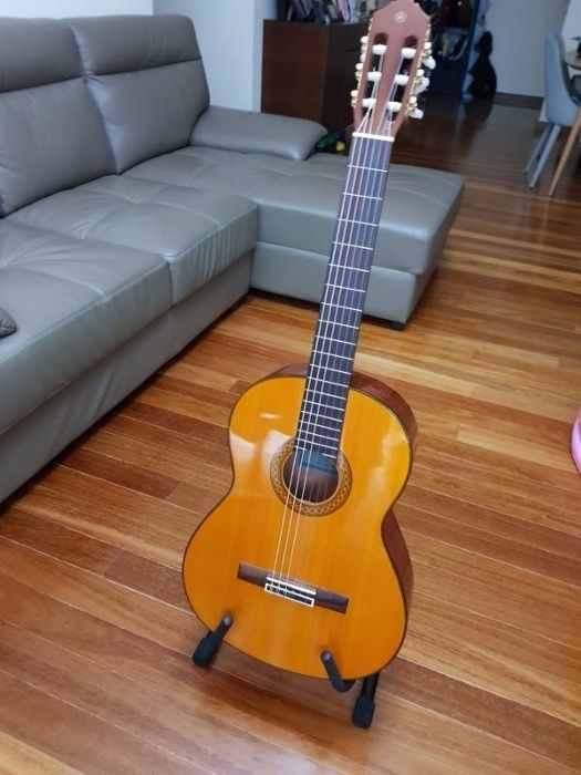Классическая гитара YAMAHA C80 профессиональная