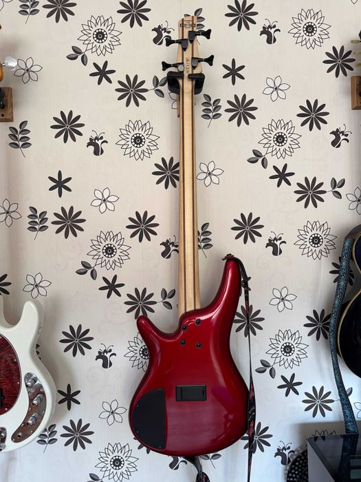 Бас китара Ibanez SR300EB-CA Candy Apple