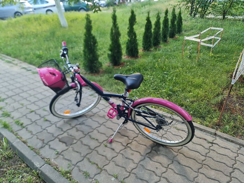 Bicicletă B'Twin 24" fete + cască, stare impecabilă, aproape nouă