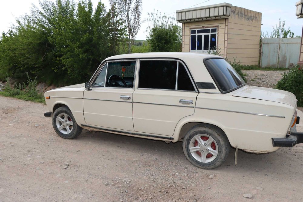 mashina vaz 2106
